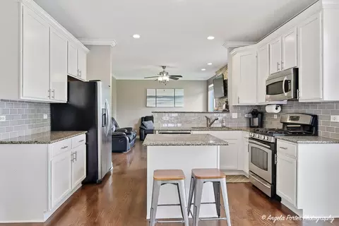 Kitchen - 6802 Ayre Dr, Mchenry, IL 60050 photo 5 of 5