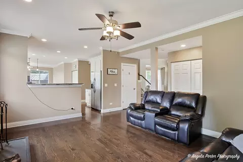 Living - 6802 Ayre Dr, Mchenry, IL 60050 photo 1 of 2