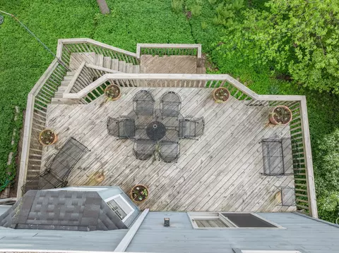 Exterior - 635 Oakview Dr, Algonquin, IL 60102 photo 10 of 10