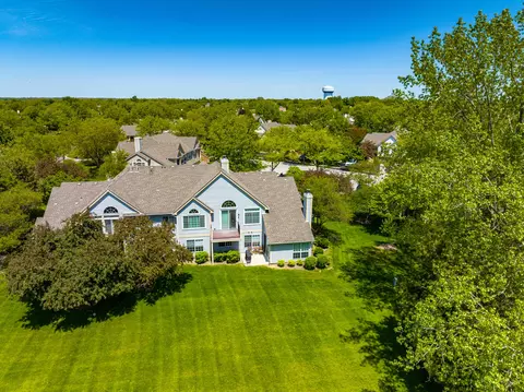 View/Area - 446 Cromwell Cir #1, Bartlett, IL 60103 photo 5 of 6