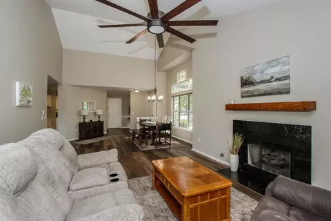 Other - 446 Cromwell Cir #1, Bartlett, IL 60103 photo 2 of 6