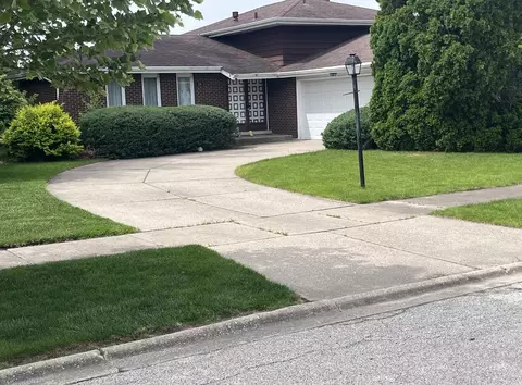514 Willow Ln, Beecher, IL 60401