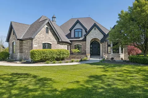 12526 Surrey Ct, Mokena, IL 60448