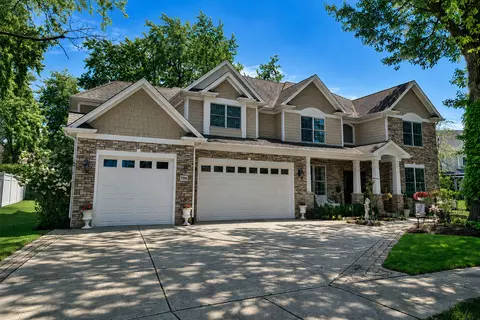 706 Wehrli Dr, Naperville, IL 60540