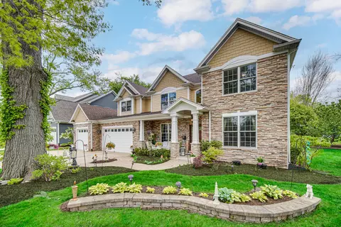 706 Wehrli Dr, Naperville, IL 60540
