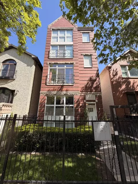 1632 W Erie St #3, Chicago, IL 60622