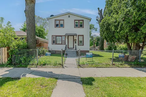 805 Audrey Nixon Blvd, North Chicago, IL 60064