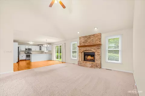 Living - 714 E Knights Rd, Sandwich, IL 60548 photo 3 of 7