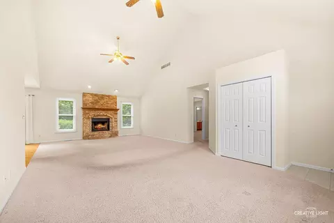 Living - 714 E Knights Rd, Sandwich, IL 60548 photo 1 of 7