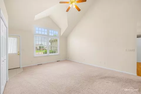 Living - 714 E Knights Rd, Sandwich, IL 60548 photo 6 of 7