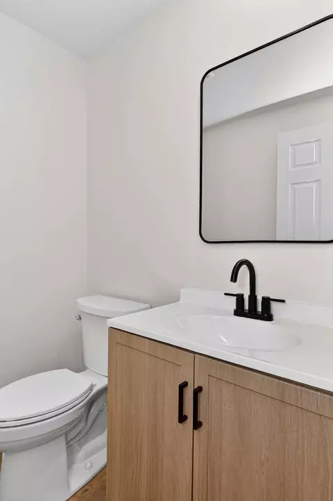 Bath - 2604 Newport Dr, Naperville, IL 60565 photo 6 of 6