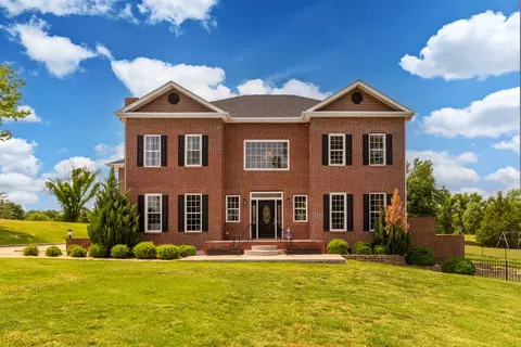205 Fairway Dr, Harrisburg, IL 62946