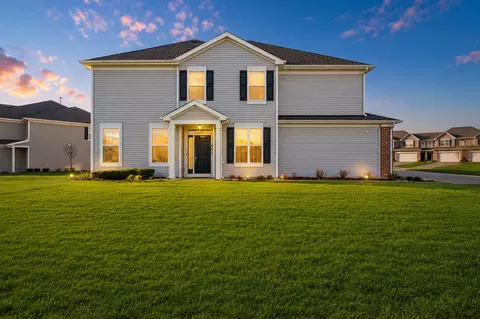 8508 Stillwater Rd, Wonder Lake, IL 60097