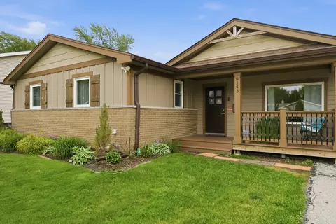 9143 W 92 St, Hickory Hills, IL 60457