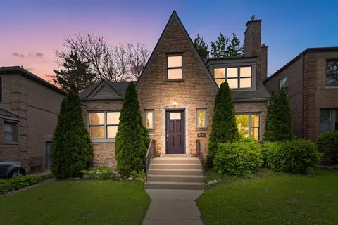 9535 S Fairfield Ave, Evergreen Park, IL 60805