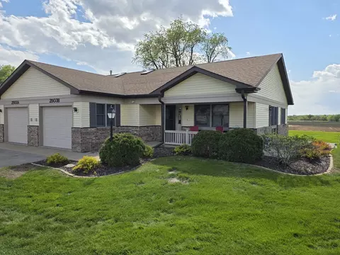 2503 Megan Ct #B, Sterling, IL 61081