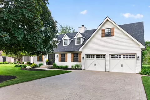 8517 Arizona Trl, Willow Springs, IL 60480