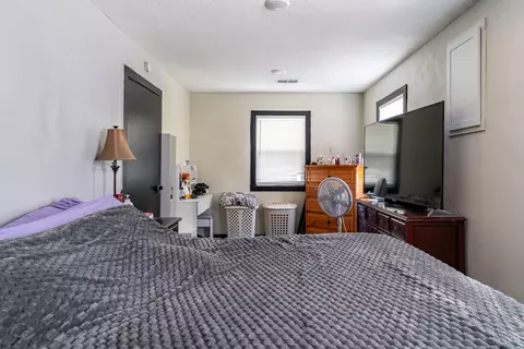 Bedroom - 3549 41st St, Moline, IL 61265 photo 2 of 2