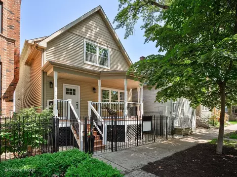 1938 W School St, Chicago, IL 60657