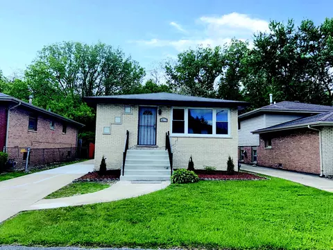 18137 Ravisloe Ter, Country Club Hills, IL 60478