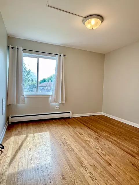 Bedroom - 605 N Wolf Rd #8E, Hillside, IL 60162 photo 1 of 3