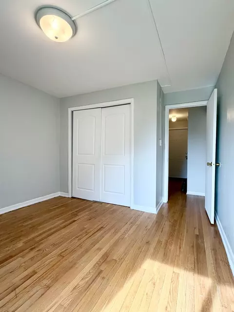 Bedroom - 605 N Wolf Rd #8E, Hillside, IL 60162 photo 2 of 3