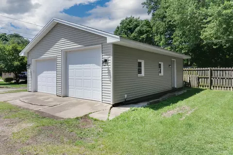 Exterior - 602 W 3rd St, Delavan, IL 61734 photo 2 of 12