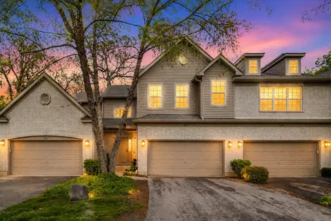 2833 Granite Ct, Crystal Lake, IL 60012