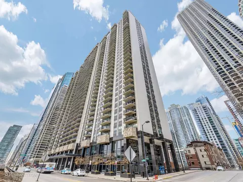 400 E Randolph St #2613, Chicago, IL 60601