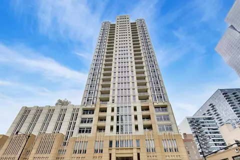 1400 S Michigan Ave #1006, Chicago, IL 60605
