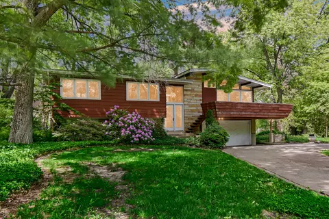 Exterior - 4112 Sunset Rd, Matteson, IL 60443 photo 3 of 10