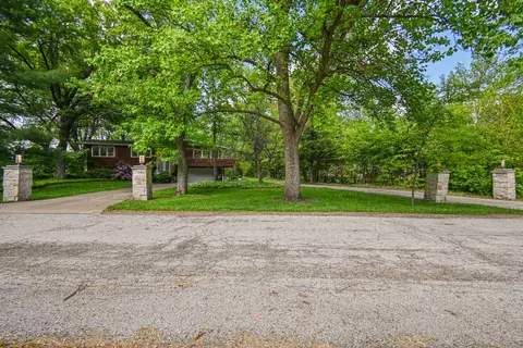 Exterior - 4112 Sunset Rd, Matteson, IL 60443 photo 1 of 10