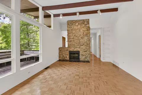 Living - 4112 Sunset Rd, Matteson, IL 60443 photo 2 of 2