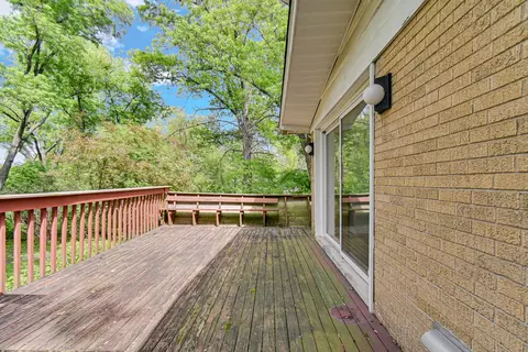 Exterior - 4112 Sunset Rd, Matteson, IL 60443 photo 6 of 10