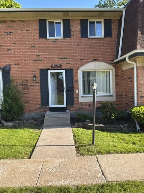 5015 Euclid Ln, Richton Park, IL 60471