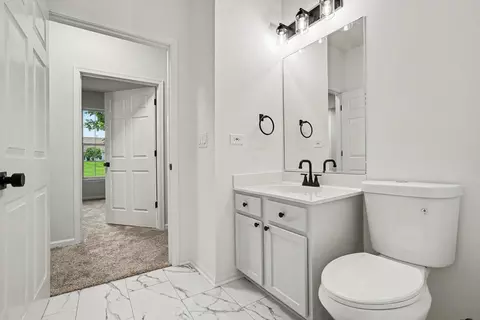 Bath - 21400 W Juniper Ln, Plainfield, IL 60544 photo 2 of 3