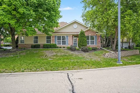 21400 W Juniper Ln, Plainfield, IL 60544