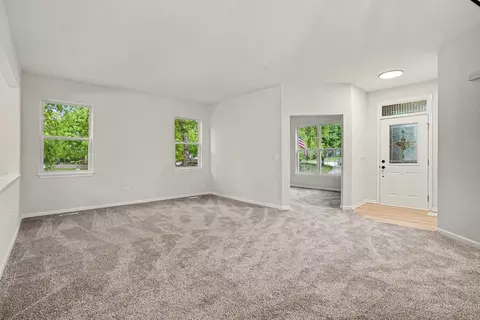 Living - 21400 W Juniper Ln, Plainfield, IL 60544 photo 2 of 2