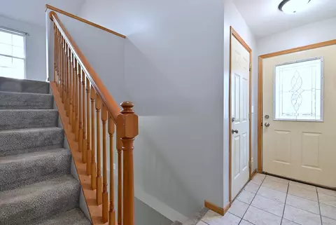 Entry Way - 19 E Pineview Dr, Round Lake Park, IL 60073 photo 1 of 2