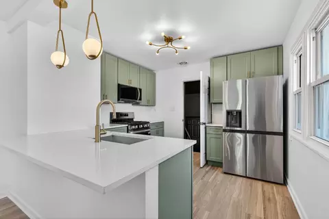 Kitchen - 846 N 5th Ave, Kankakee, IL 60901 photo 5 of 8