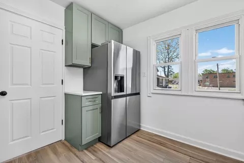 Kitchen - 846 N 5th Ave, Kankakee, IL 60901 photo 8 of 8