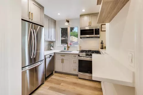 Kitchen - 7530 W Devon Ave, Chicago, IL 60631 photo 1 of 2