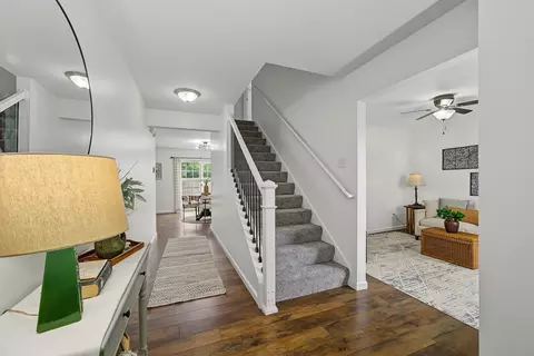Entry Way - 2914 Conlor Dr, Bloomington, IL 61704 photo 1 of 2