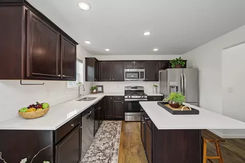 Kitchen - 2914 Conlor Dr, Bloomington, IL 61704 photo 3 of 3