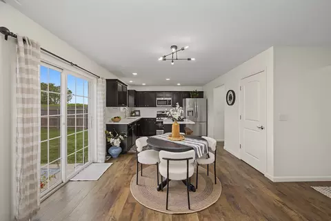 Dining - 2914 Conlor Dr, Bloomington, IL 61704 photo 2 of 2