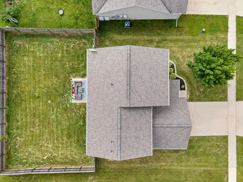 View/Area - 2914 Conlor Dr, Bloomington, IL 61704 photo 2 of 3