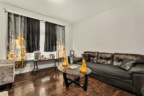 Living - 32 W 110th Pl, Chicago, IL 60628 photo 1 of 2