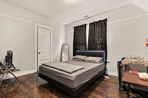 Bedroom - 32 W 110th Pl, Chicago, IL 60628 photo 1 of 4