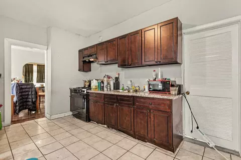 Kitchen - 32 W 110th Pl, Chicago, IL 60628 photo 1 of 1