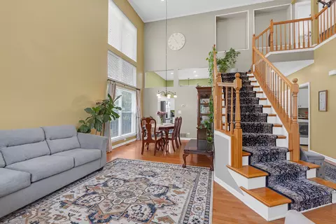 Entry Way - 2324 Tracy Ln, Algonquin, IL 60102 photo 2 of 4